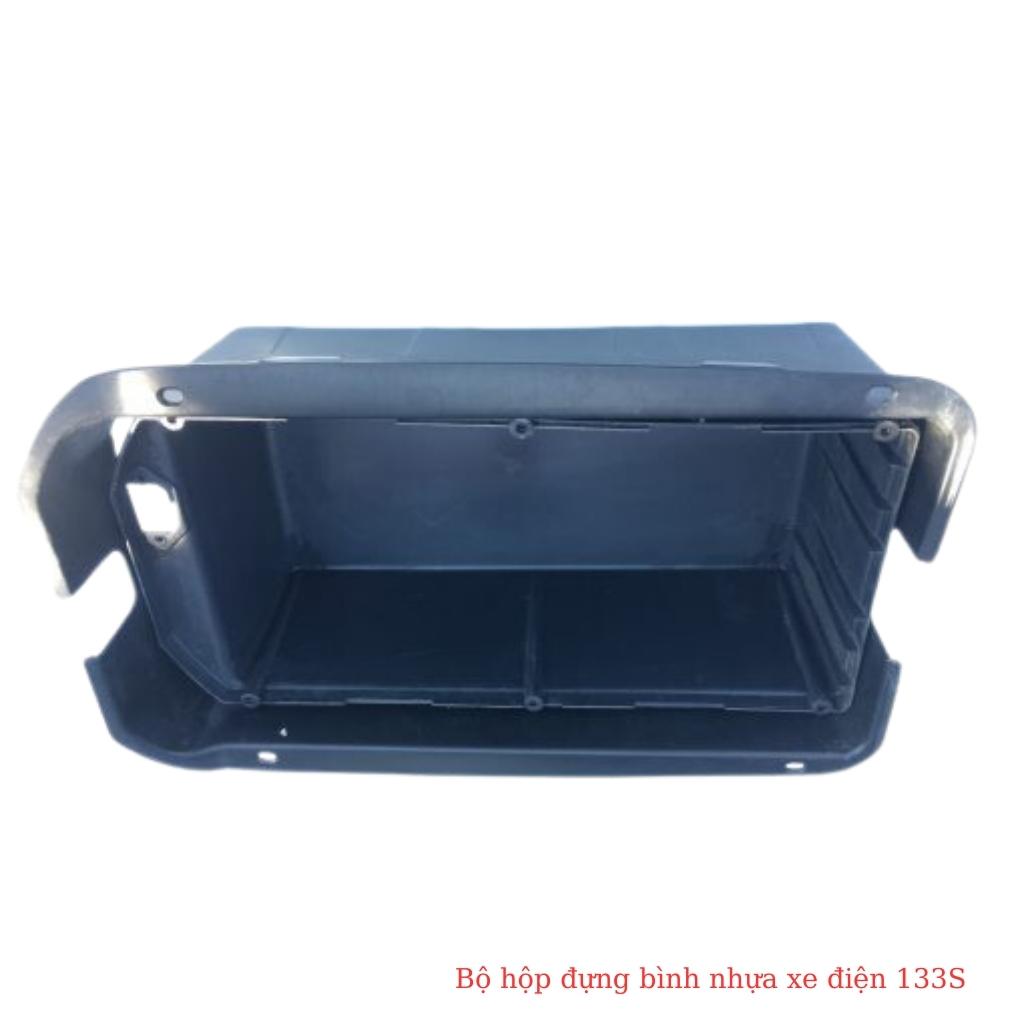 Bộ hộp đựng bình nhựa xe điện 133S 1 Bộ hộp đựng bình nhựa xe điện 133S