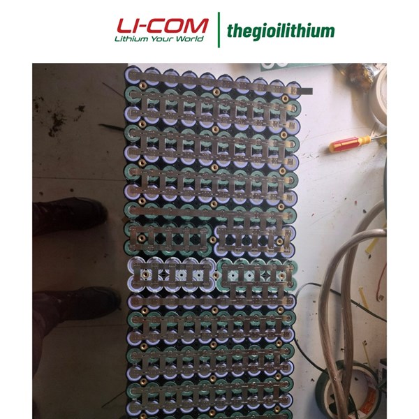 Pin lithium, ắc quy lithium tự đóng cho xe điện 48V 15Ah 1 Pin lithium, ắc quy lithium tự đóng cho xe điện 48V 15Ah