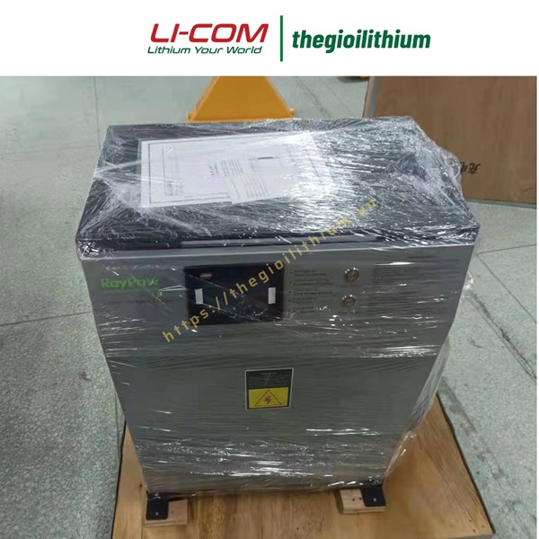 Pin lithium cho xe nâng của RoyPow 24V 100Ah F24100 1 Pin lithium cho xe nâng của RoyPow 24V 100Ah F24100