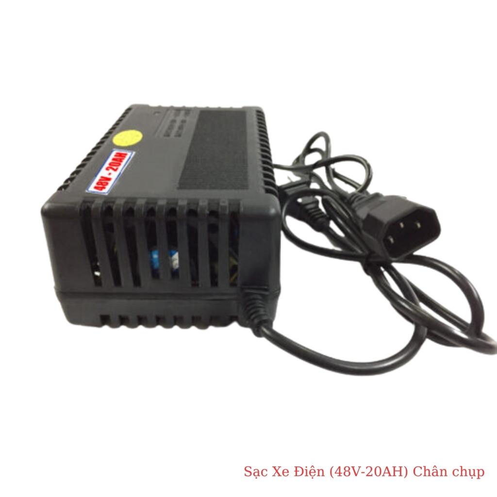 Sạc xe đạp điện, xe máy điện 48V 20Ah chân chụp cao cấp 4 Sạc xe đạp điện, xe máy điện 48V 20Ah chân chụp cao cấp - Ảnh 4
