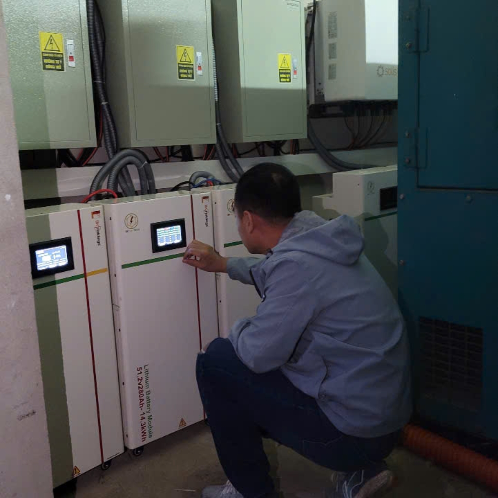 Pin lithium điện năng lượng mặt trời 51,2V 280Ah 15kW 2 Pin lithium điện năng lượng mặt trời 51,2V 280Ah 15kW - Ảnh 2