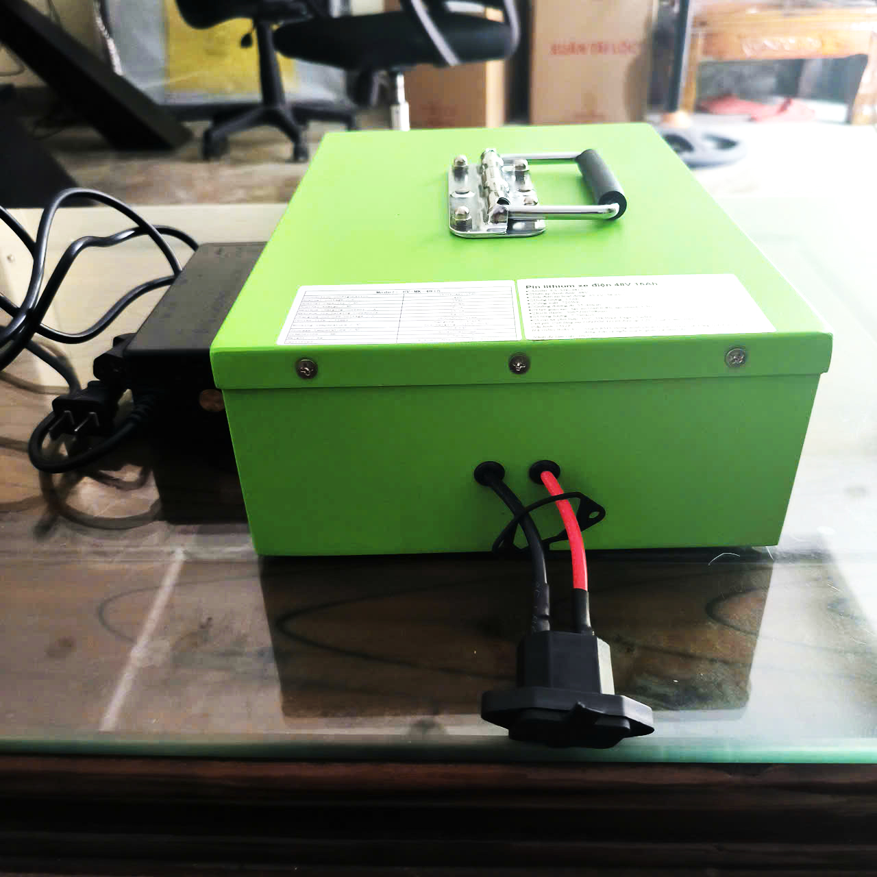 Pin lithium xe điện 48V 20Ah kèm sạc đồng bộ 2 Pin lithium xe điện 48V 20Ah kèm sạc đồng bộ - Ảnh 2