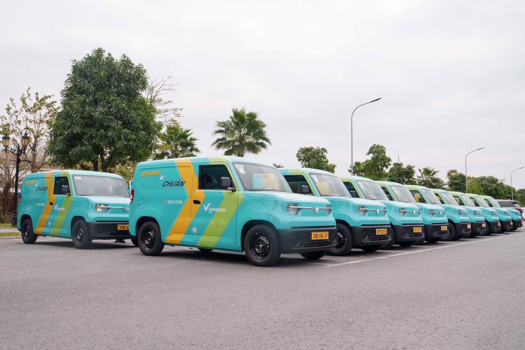 Thử đặt giao hàng bằng VinFast EC Van trên Xanh SM: Có một điểm khiến người dùng bất ngờ 1 vinfast ec van