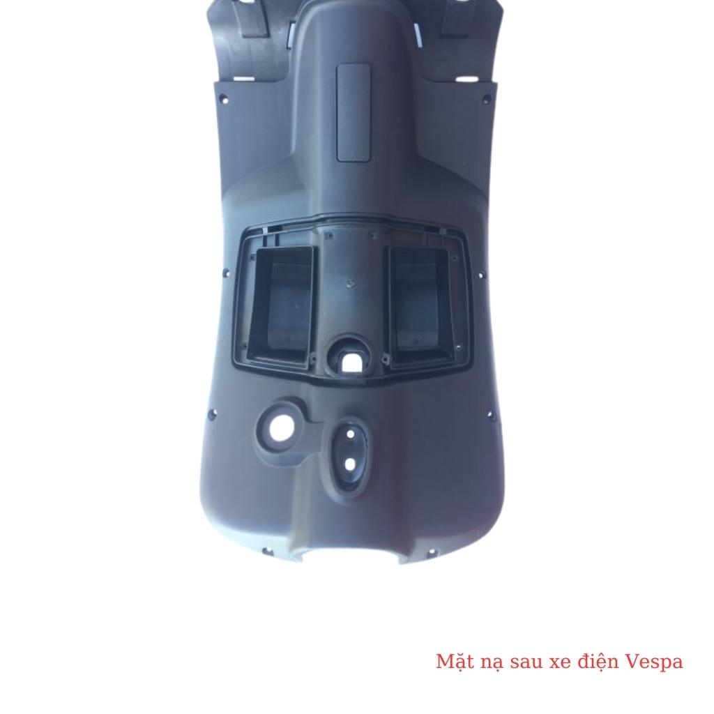 Bộ ốp mặt nạ sau xe máy điện Vespa 1 Bộ ốp mặt nạ sau xe máy điện Vespa