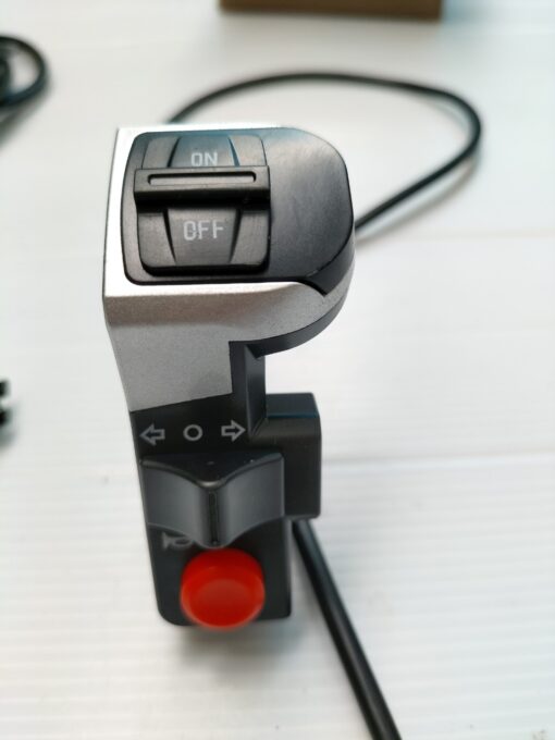 Cụm công tắc xe điện dùng cho 133s, 133s Plus, 133m /Xe bò - bộ giắc chuẩn 1 Cụm công tắc xe điện dùng cho 133s, 133s Plus, 133m /Xe bò - bộ giắc chuẩn