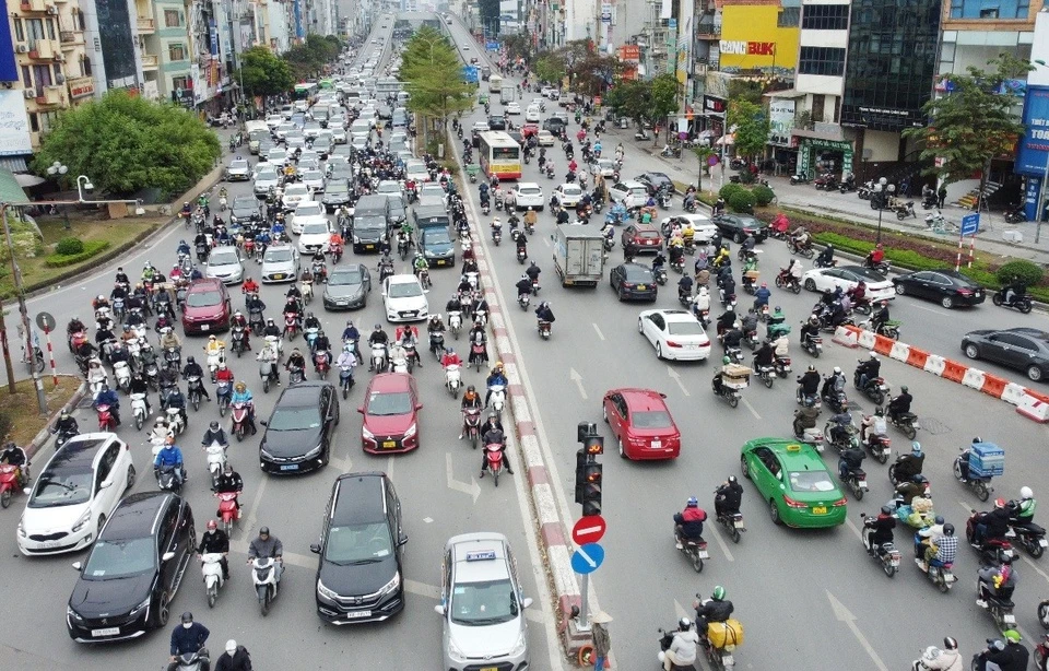 cam xe xang vanh dai 1