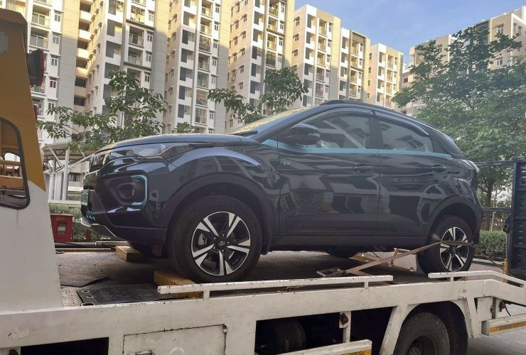 Đẩy hoặc kéo xe điện hết pin có thể làm hỏng cả xe, mất bảo hành: Chuyên gia cảnh báo 2 khong nen keo xe dien het pin