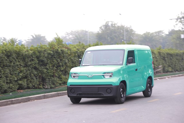 vinfast ec van 1