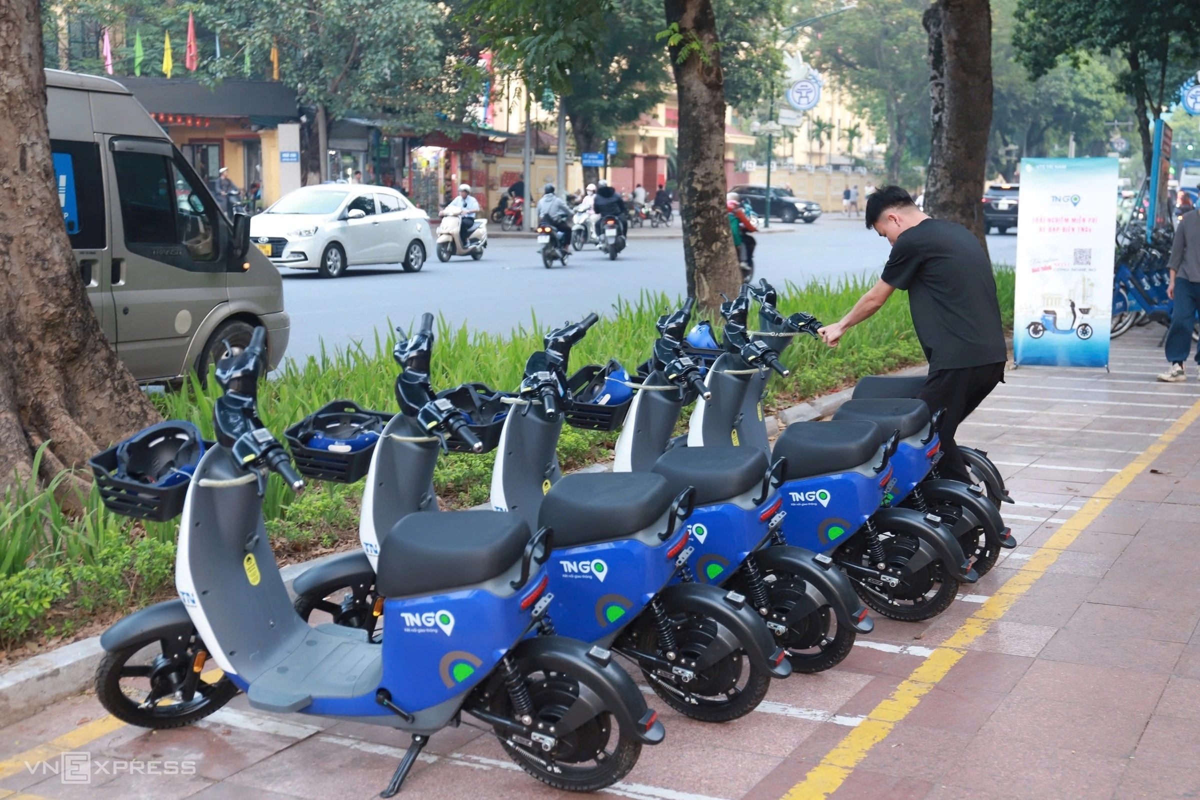 Người Hà Nội trải nghiệm thử xe đạp điện công cộng 1 xe dap dien ha noi