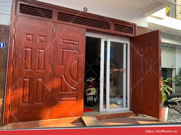 Cửa thép vân gỗ KG-42.01.04-3NC