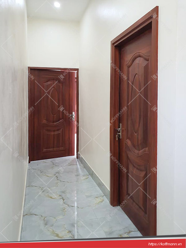 Cửa thép vân gỗ KG-1.07 4 cửa thép vân gỗ KG-1.07 công trình thực tế