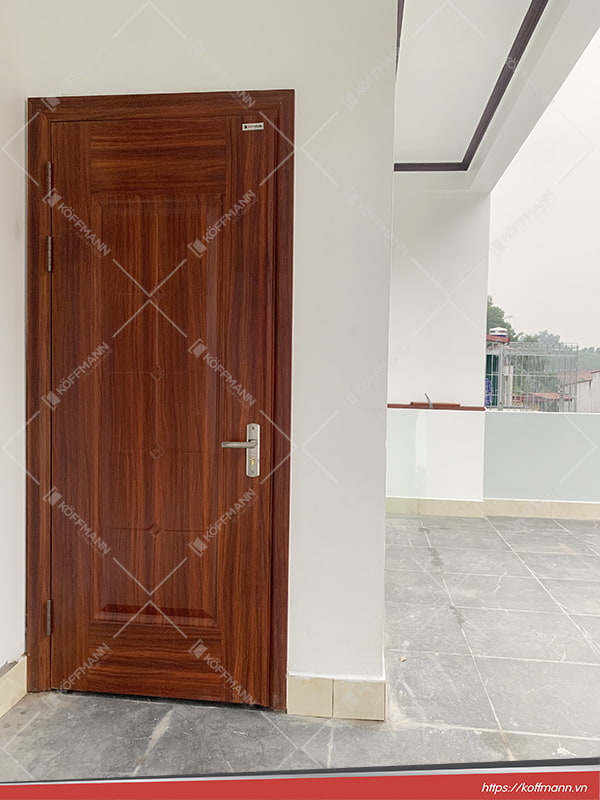 Mẫu cửa thép vân gỗ KG-1.31 làm cửa thông phòng