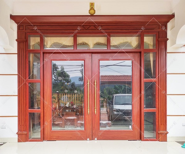 sản phẩm cửa thép vân gỗ Luxury KLT-3VK