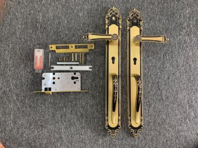 Khóa đại sảnh 3 z2974414772235 7adeb702614417198c8ff1ebdb1678b0