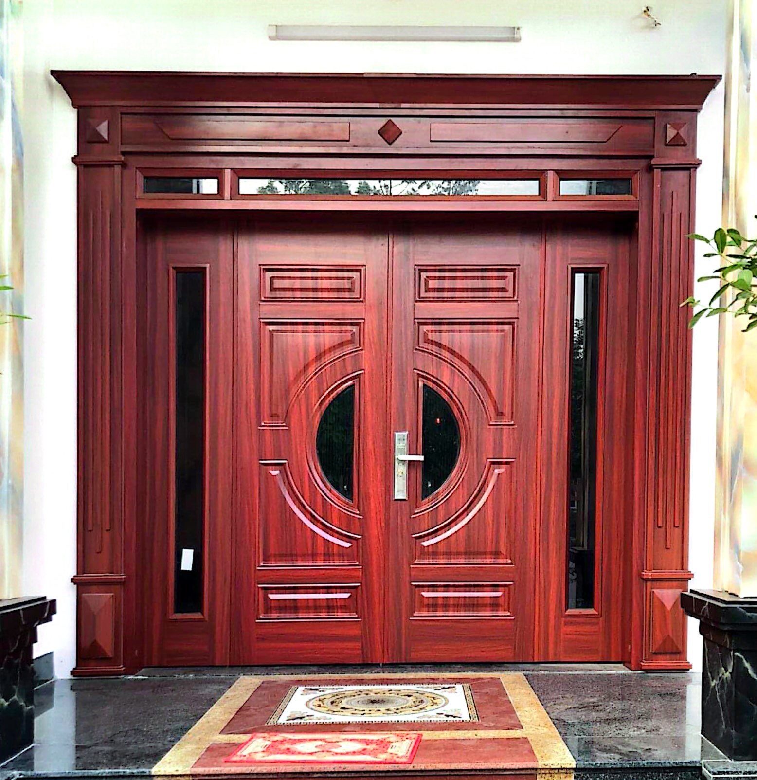 CỬA THÉP VÂN GỖ