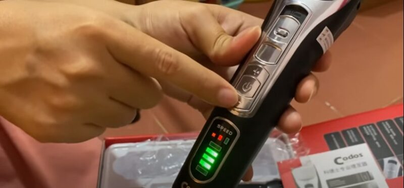 Hướng dẫn cắt tóc Nam tại nhà dễ dàng với Codos 918