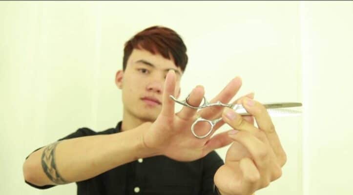 Cách sử dụng kéo tỉa tóc