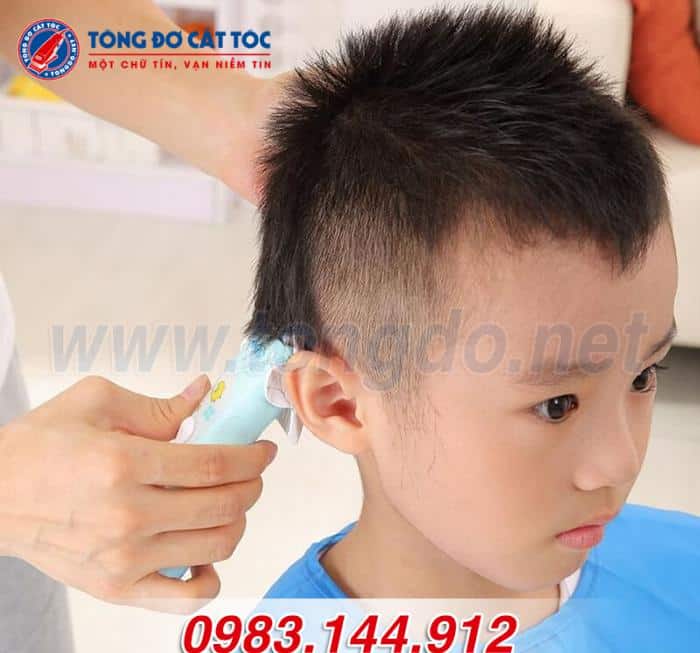 Có nên mua tông đơ cắt tóc cho bé sạc pin
