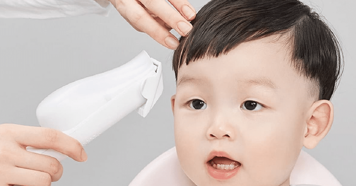 Nguyên tắc dùng tông đơ cắt tóc tại nhà cho bé an toàn 7 - tong do cat toc cho be