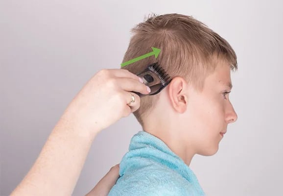 Hướng dẫn cắt tóc cho bé trai bằng tông đơ đơn giản
