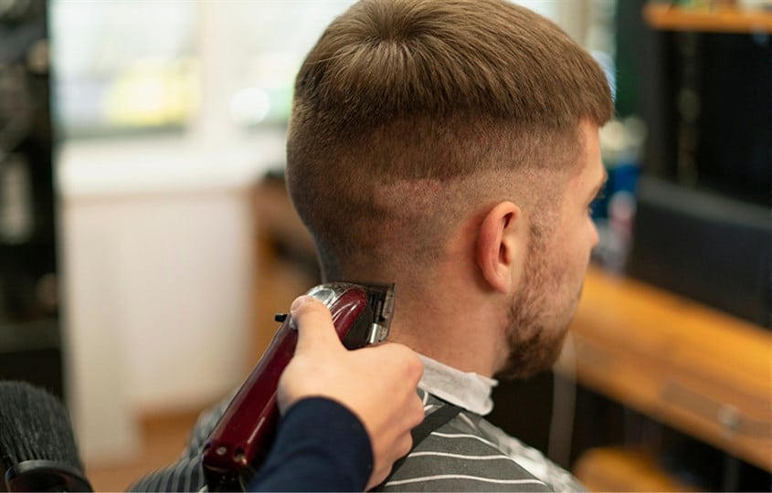 Hướng Dẫn Tự Cắt Tóc Bằng Tông Đơ Nhanh Chóng