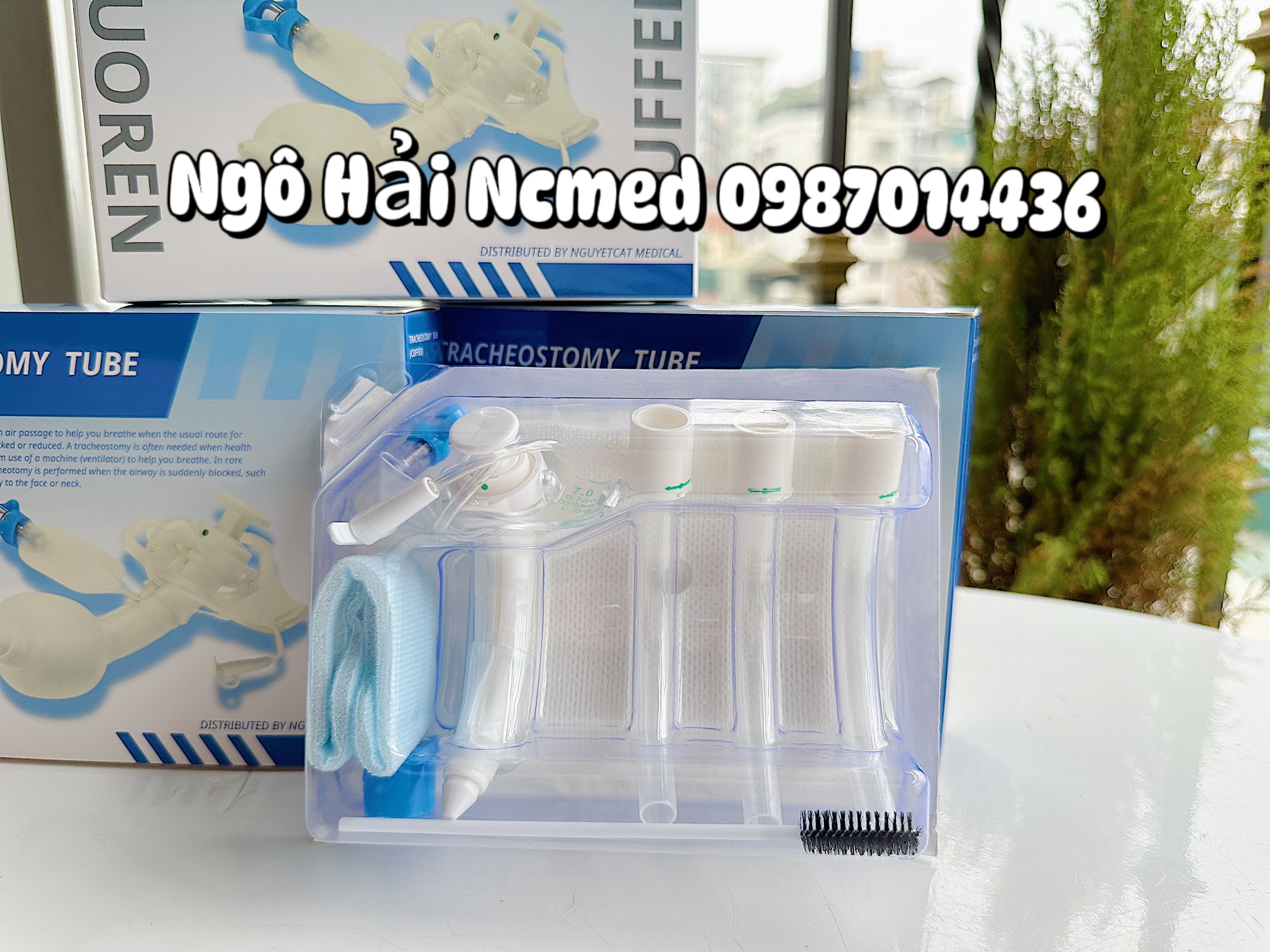 Canuyn mở khí quản 2 nòng có hút trên cuff, có bóng, có cửa sổ tập nói