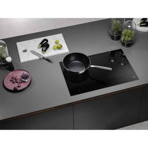 Bếp từ đa điểm Miele KM 7678 FL lắp âm 3 Ảnh bếp từ đa điểm Miele KM 7678 FL lắp âm