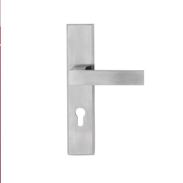 Tay nắm gạt đế dài C/C 72mm Hafele 903.99.302 3 Tay nắm gạt đế dài C/C 72mm Hafele 903.99.302