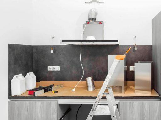 Xác định vị trí và độ cao lắp đặt máy hút mùi âm tủ
