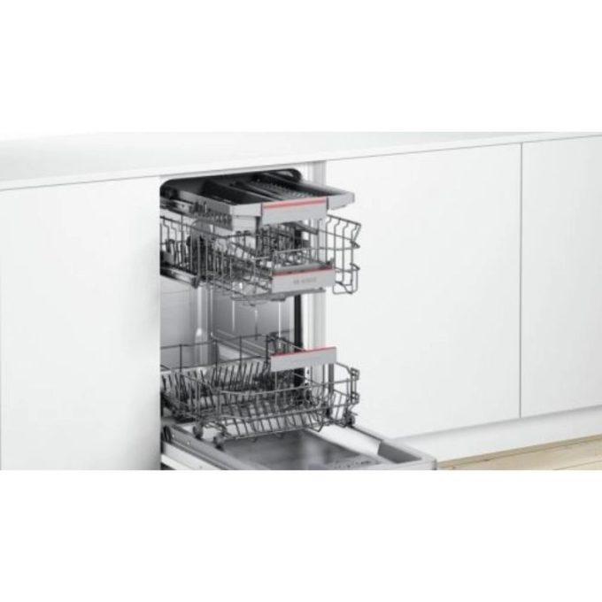 Bên trong máy rửa bát âm tủ Bosch SMI46MS01E