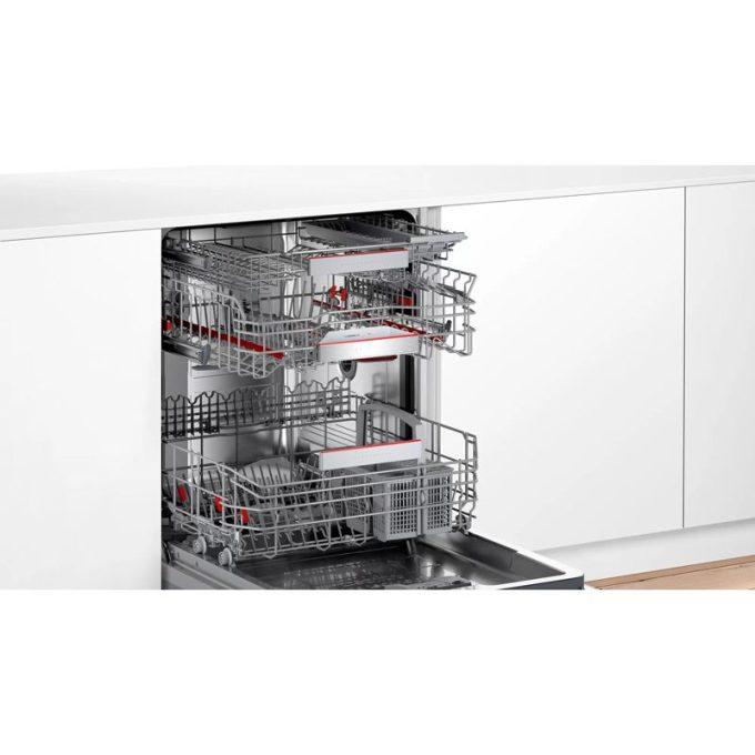 Bên trong máy rửa bát Bosch SMV6ZDX49E