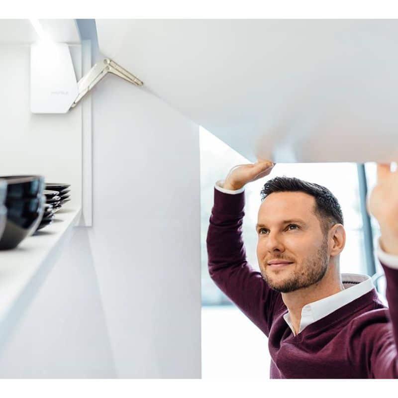 Lắp đặt bộ tay nâng FREE FLAP 3.15 Hafele 493.05.853 nắp trắng Lắp đặt bộ tay nâng FREE FLAP 3.15 Hafele 493.05.853 nắp trắng