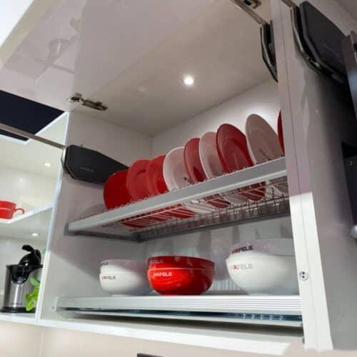 Lắp đặt phụ kiện tủ bếp khay hứng nước Hafele 544.01.089