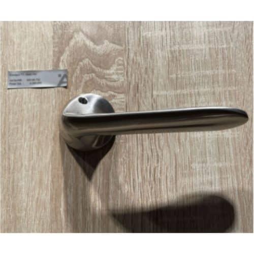 Ảnh thực tế tay nắm gạt có nắp che T1 Hafele 900.99.732