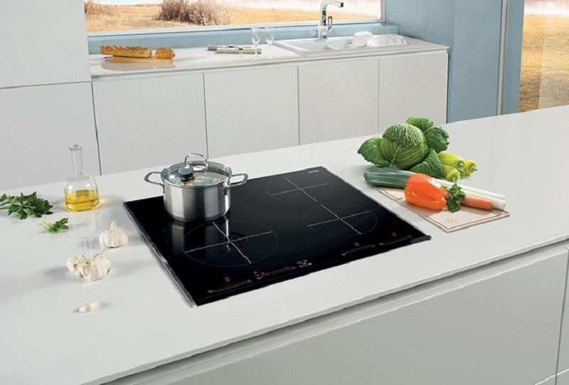 Top 5 bếp từ Hafele 4 vùng nấu tốt nhất hiện nay 1 Top 5 bếp từ Hafele 4 vùng nấu tốt nhất hiện nay