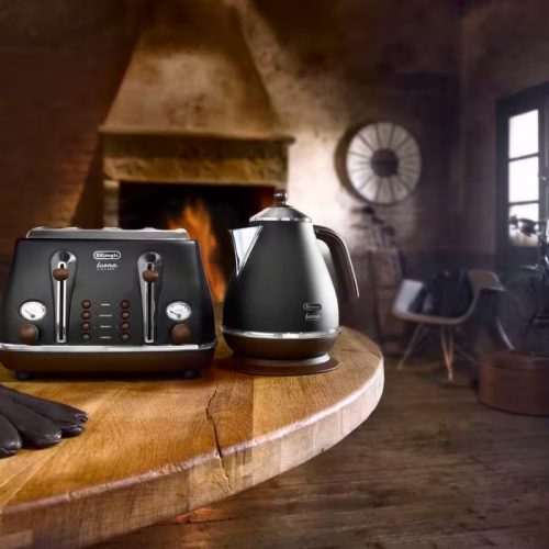 Ấm siêu tốc DeLonghi KBOV2001.BK 5 Ảnh thực tế Ấm siêu tốc DeLonghi KBOV2001.BK