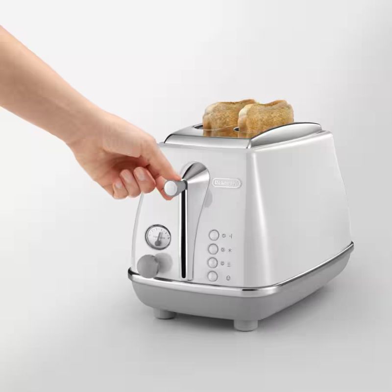 Hình ảnh Máy nướng bánh mì Delonghi CTOC2103.W Hình ảnh Máy nướng bánh mì Delonghi CTOC2103.W