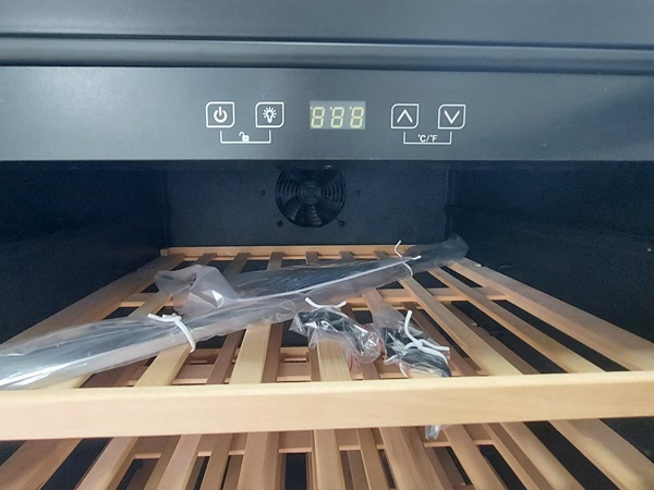 Tủ rượu vang Kocher KWEU-11126B 6 Chức năng Tủ rượu vang Kocher KWEU-11126B